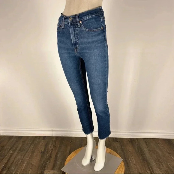 GAP Women's Blue Jeans - Picture 5 of 11